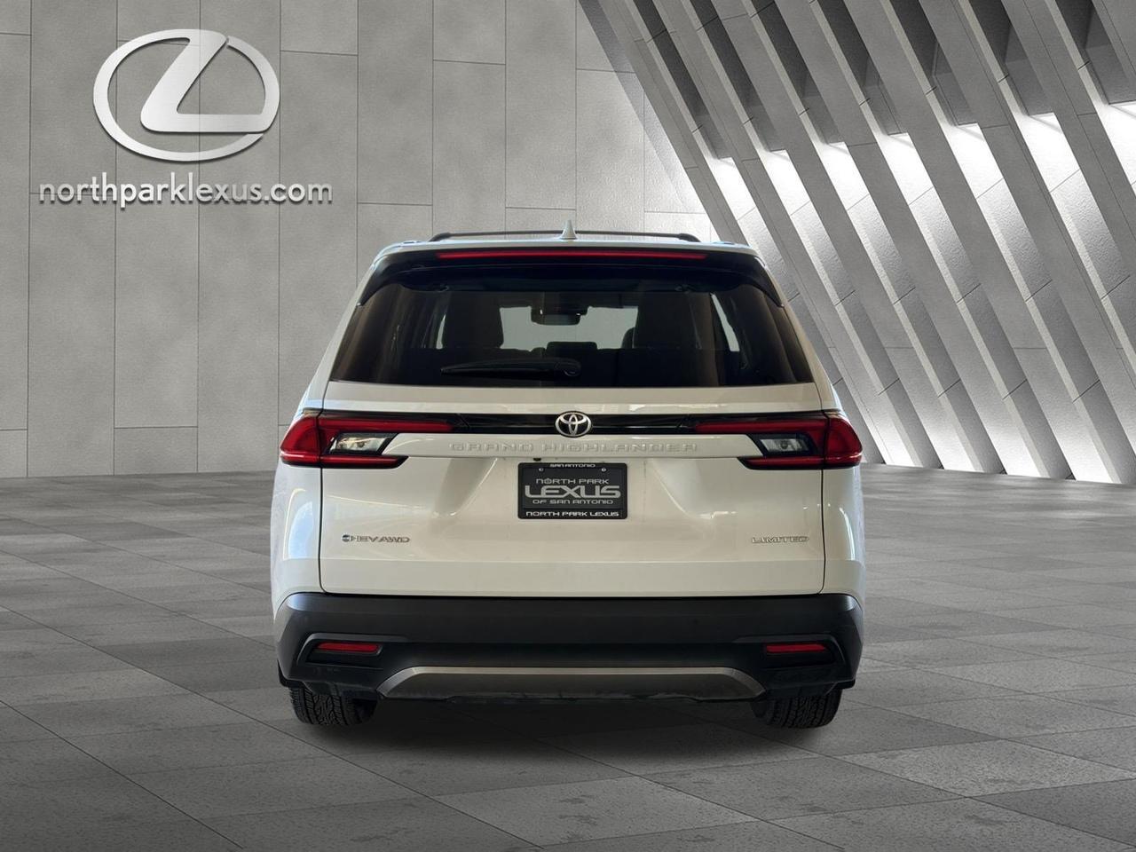 2025 Toyota Grand Highlander Hybrid Limited San Antonio TX