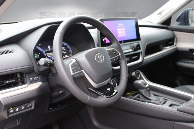 2025 Toyota Grand Highlander Hybrid Limited Fredericksburg VA