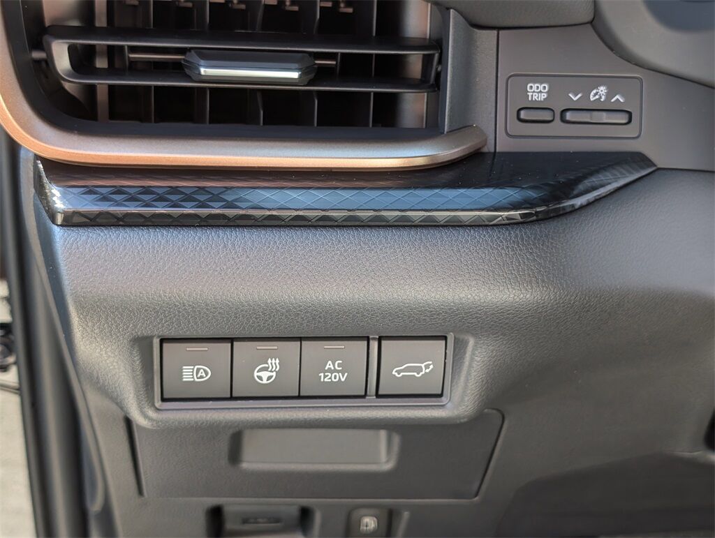 2025 Toyota Grand Highlander Hybrid MAX Platinum