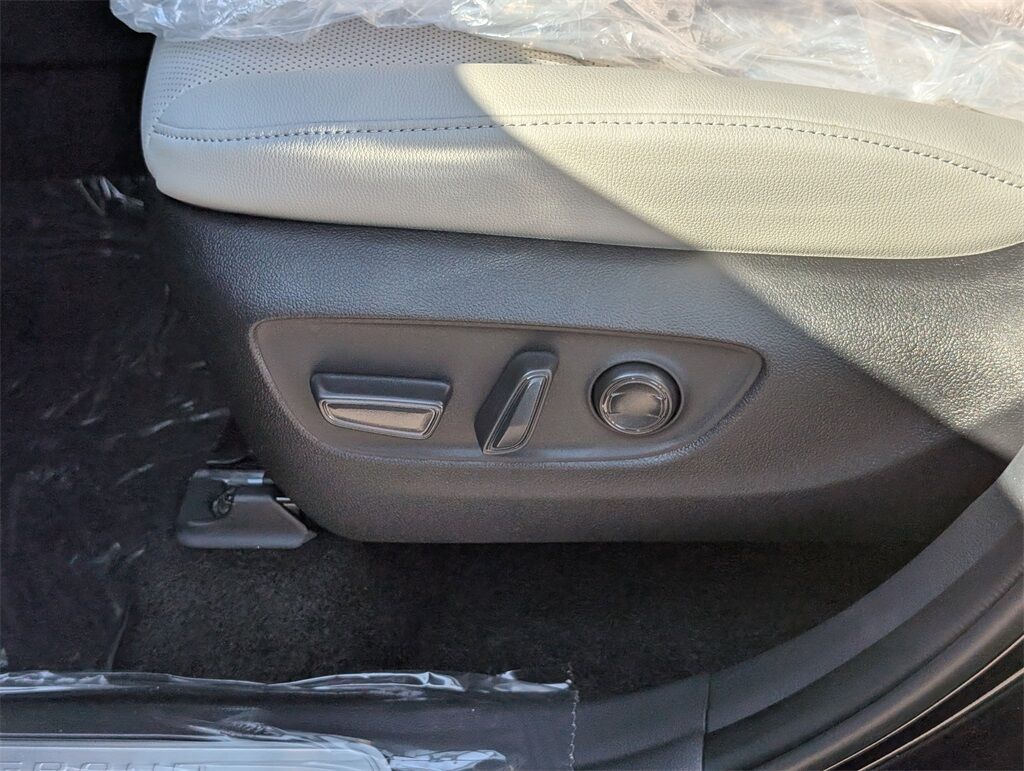 2025 Toyota Grand Highlander Hybrid MAX Platinum