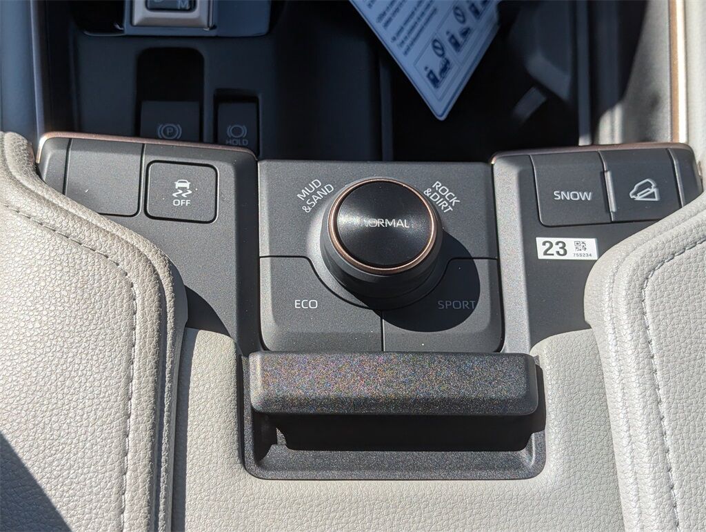 2025 Toyota Grand Highlander Hybrid MAX Platinum