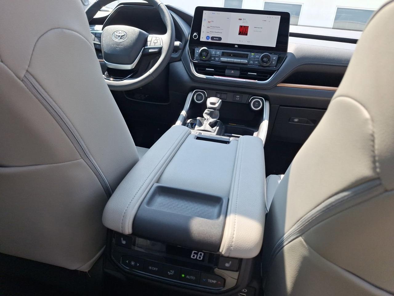 2025 Toyota Grand Highlander Limited Hurst TX