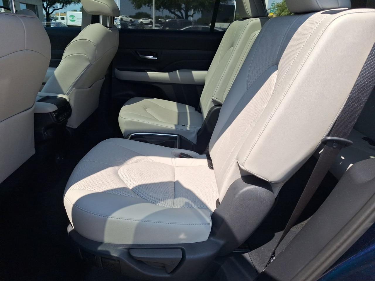 2025 Toyota Grand Highlander Limited Hurst TX