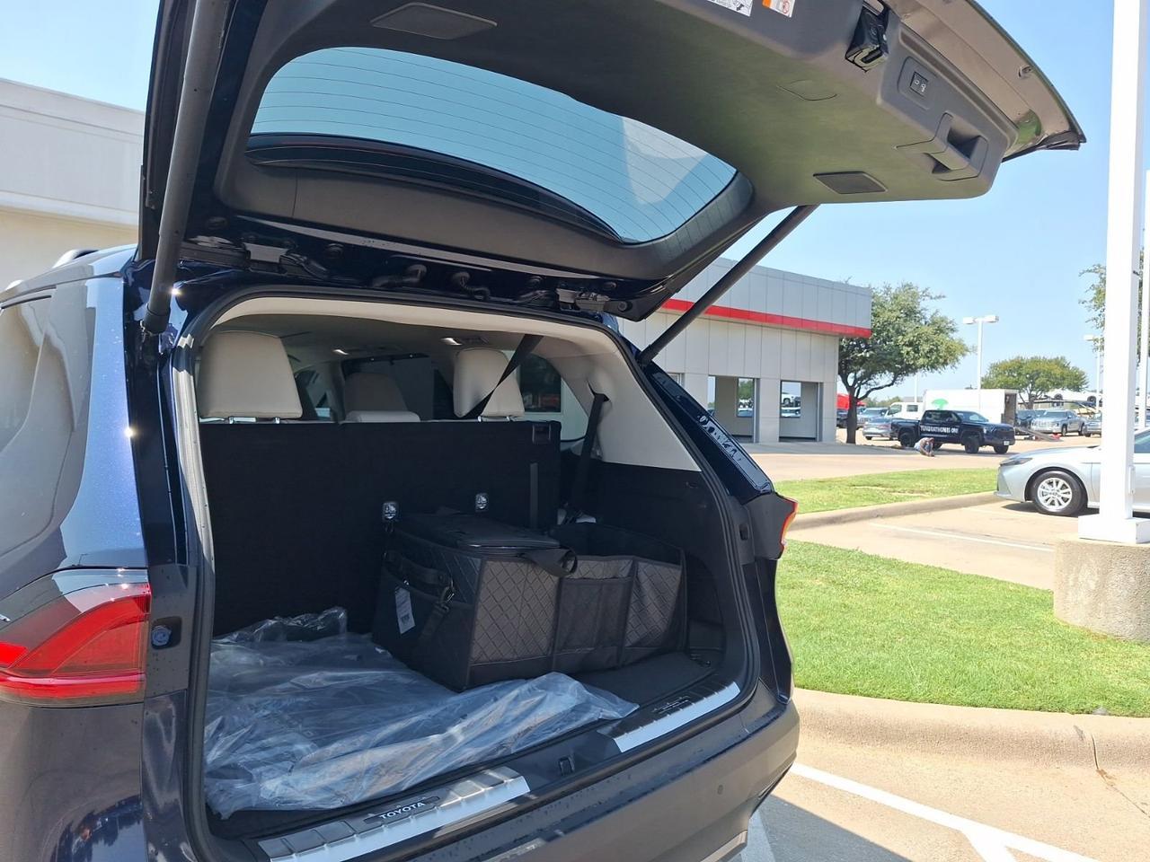 2025 Toyota Grand Highlander Limited Hurst TX