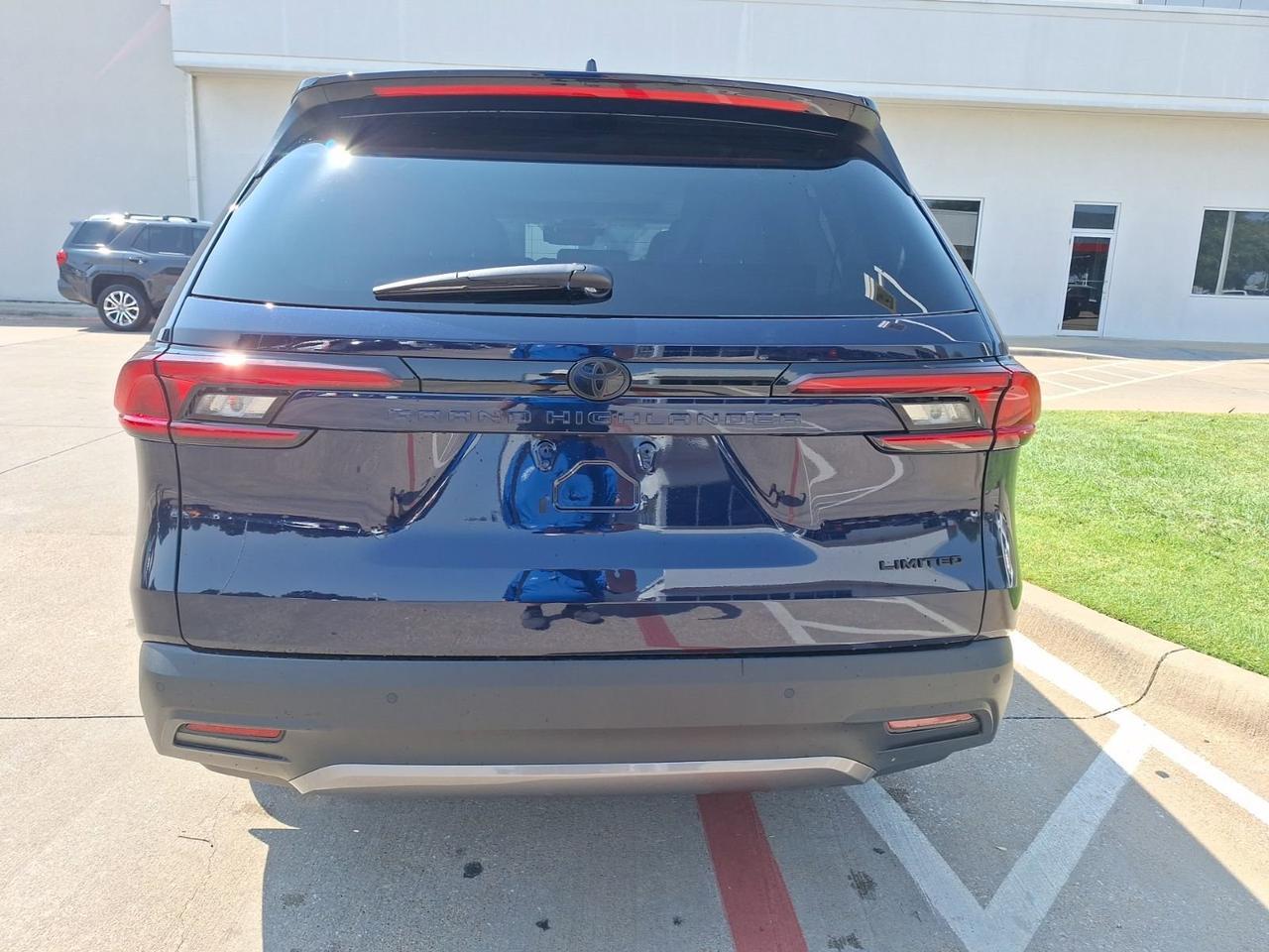 2025 Toyota Grand Highlander Limited Hurst TX