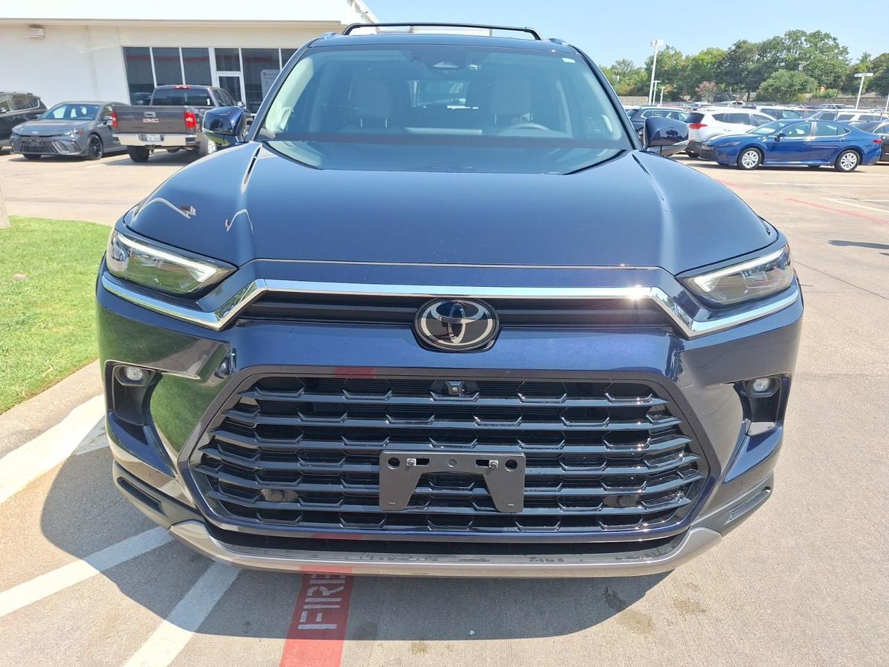 2025 Toyota Grand Highlander Limited Hurst TX