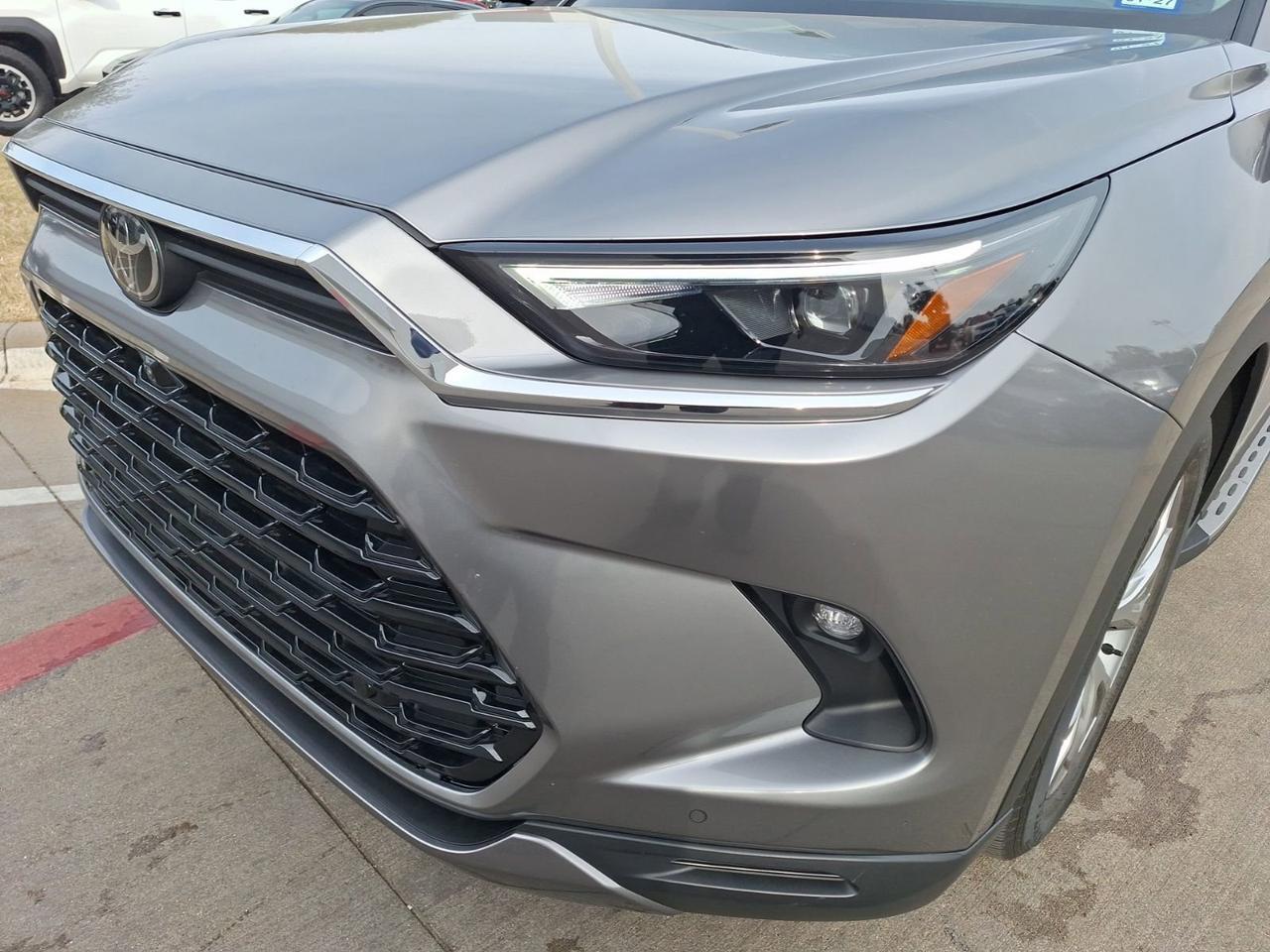 2025 Toyota Grand Highlander Limited Hurst TX