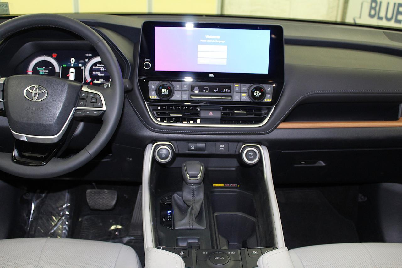 2025 Toyota Grand Highlander Limited New Braunfels TX