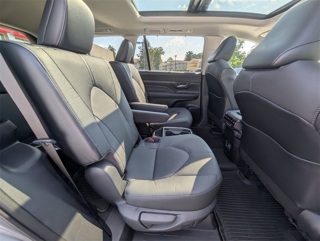 2025 Toyota Grand Highlander Limited