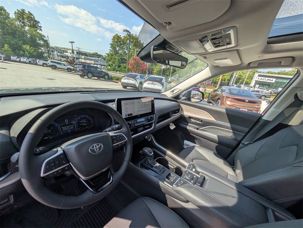 2025 Toyota Grand Highlander Limited