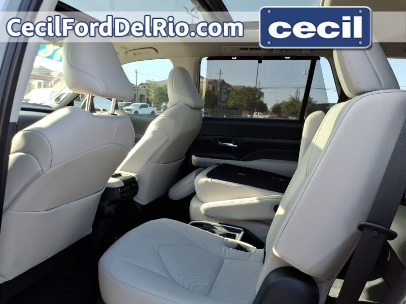 2025 Toyota Grand Highlander Platinum Del Rio TX