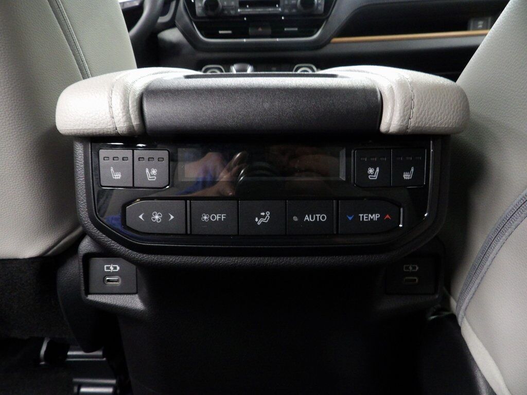 2025 Toyota Grand Highlander Platinum AWD Fond du Lac WI