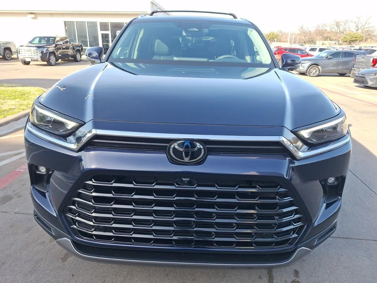 2025 Toyota Grand Highlander Platinum Hurst TX