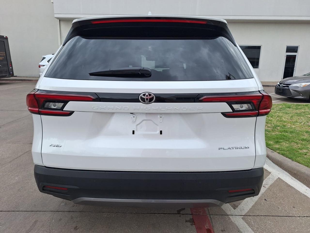 2025 Toyota Grand Highlander Platinum Hurst TX