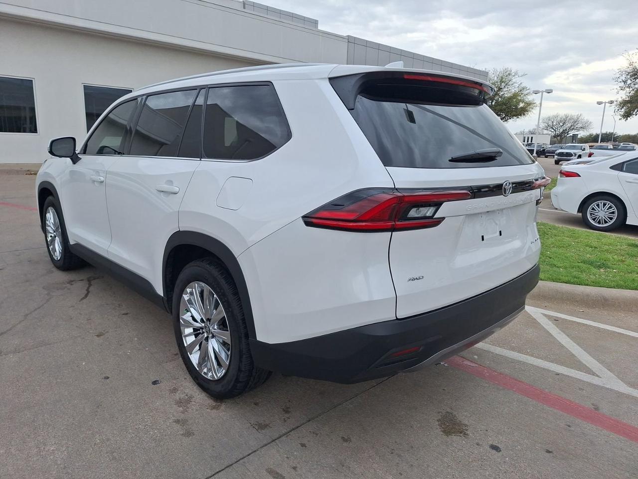 2025 Toyota Grand Highlander Platinum Hurst TX