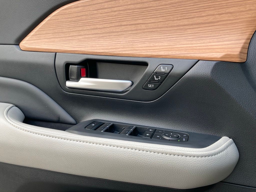 2025 Toyota Grand Highlander Platinum San Antonio TX