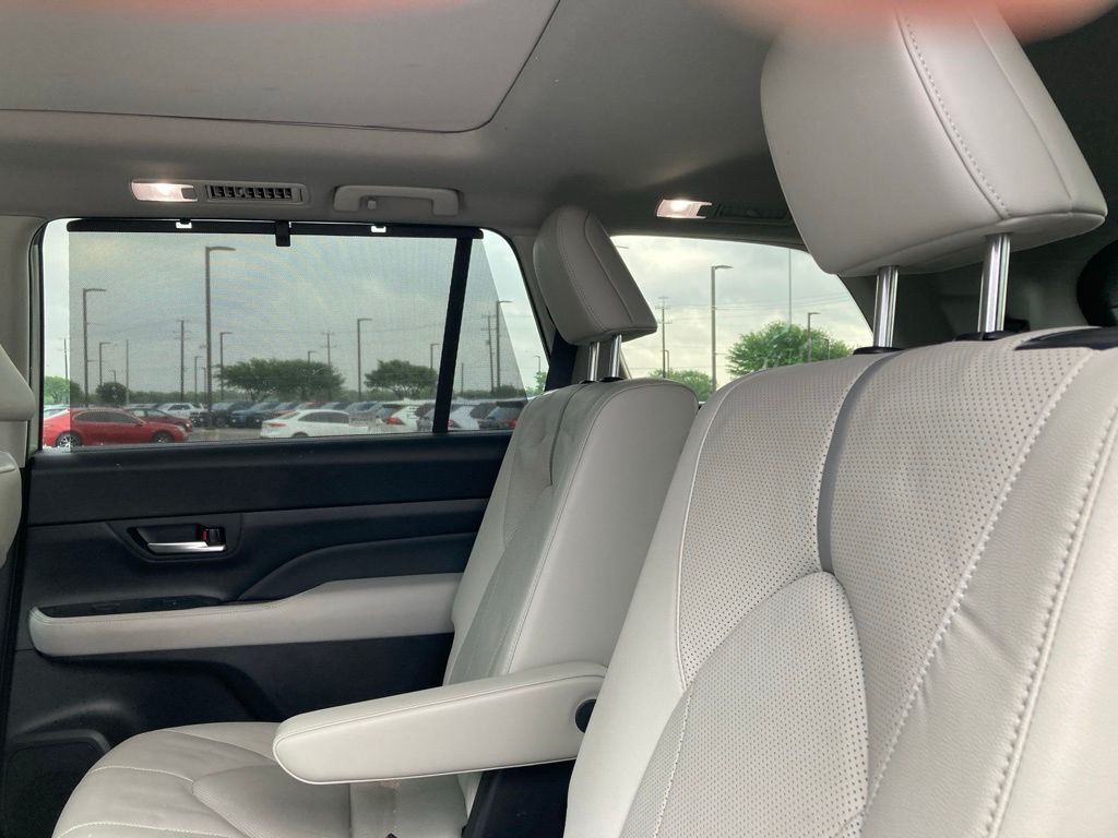 2025 Toyota Grand Highlander Platinum San Antonio TX