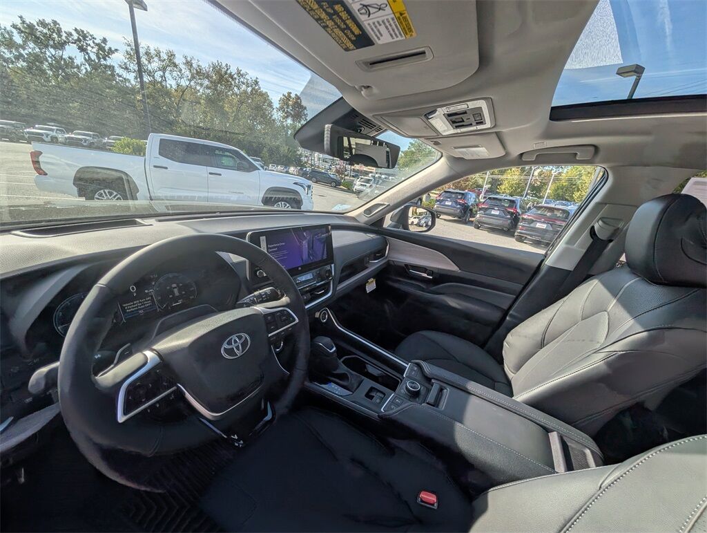 2025 Toyota Grand Highlander Platinum Cockeysville MD