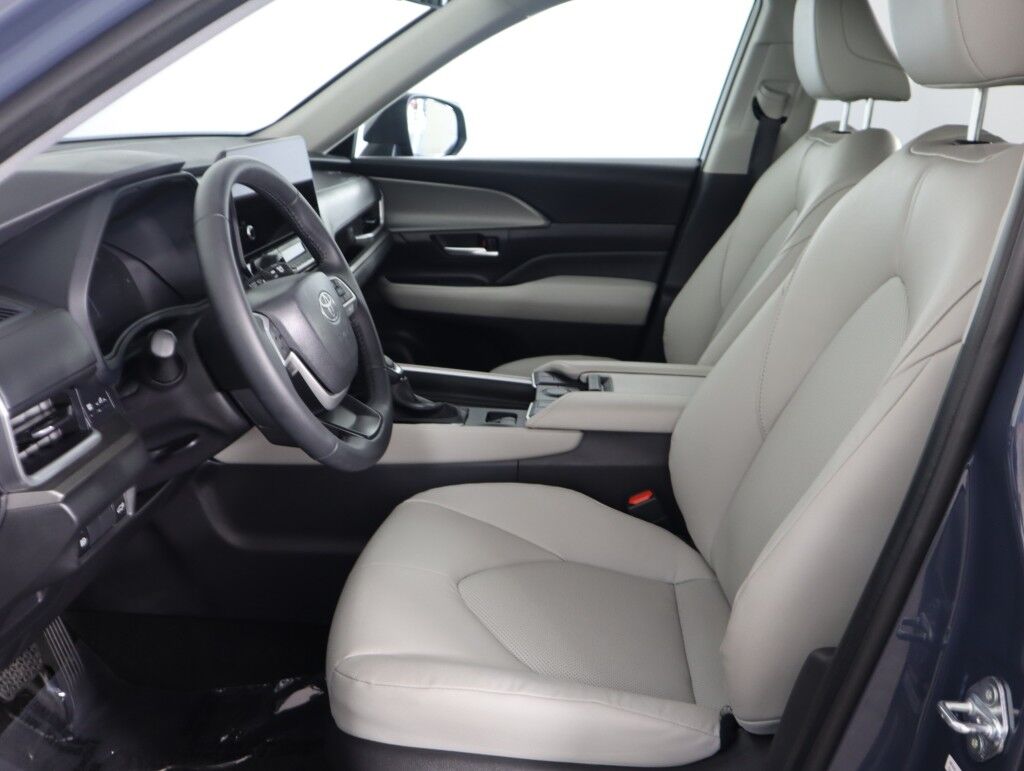 2025 Toyota Grand Highlander XLE AWD Maumee OH