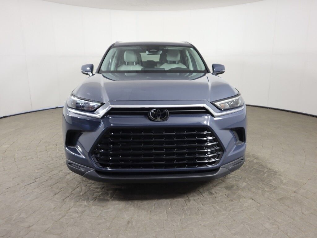 2025 Toyota Grand Highlander XLE AWD Maumee OH