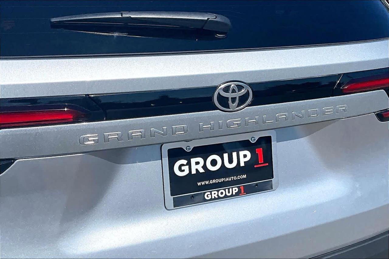 2025 Toyota Grand Highlander XLE Folsom CA