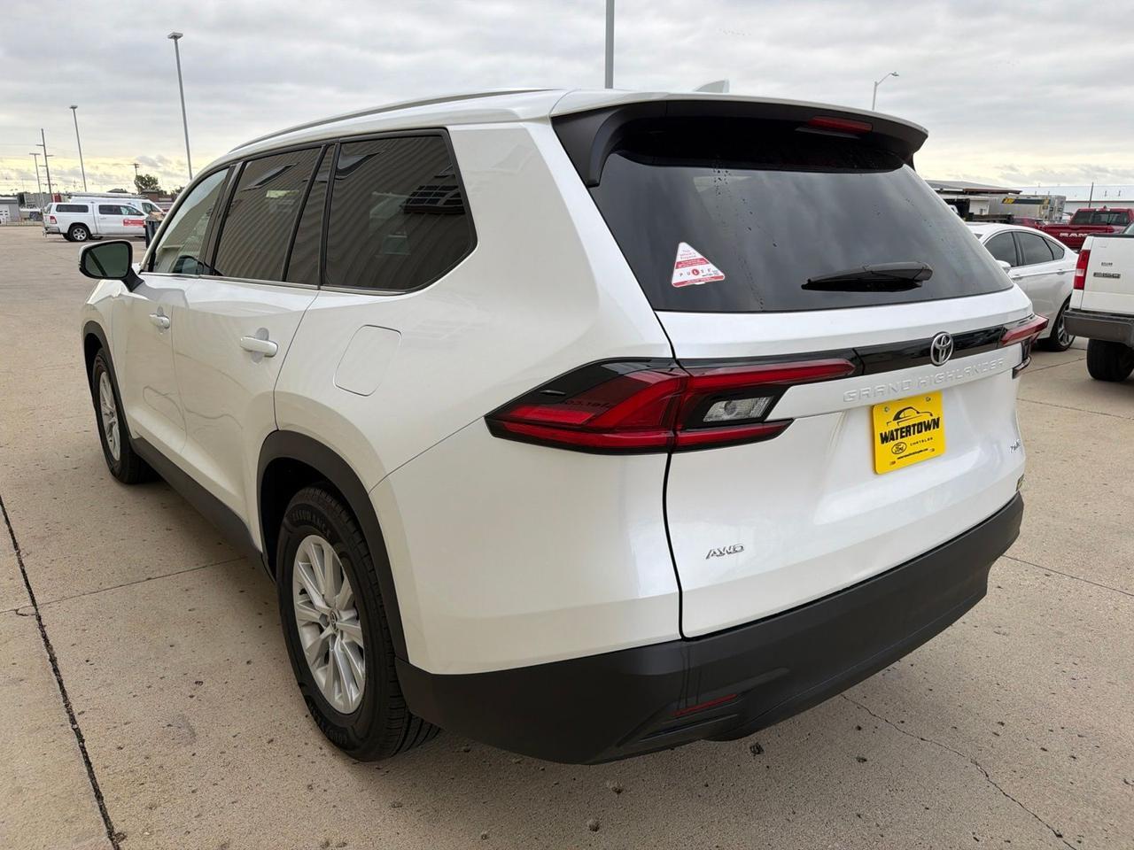 2025 Toyota Grand Highlander XLE Watertown SD