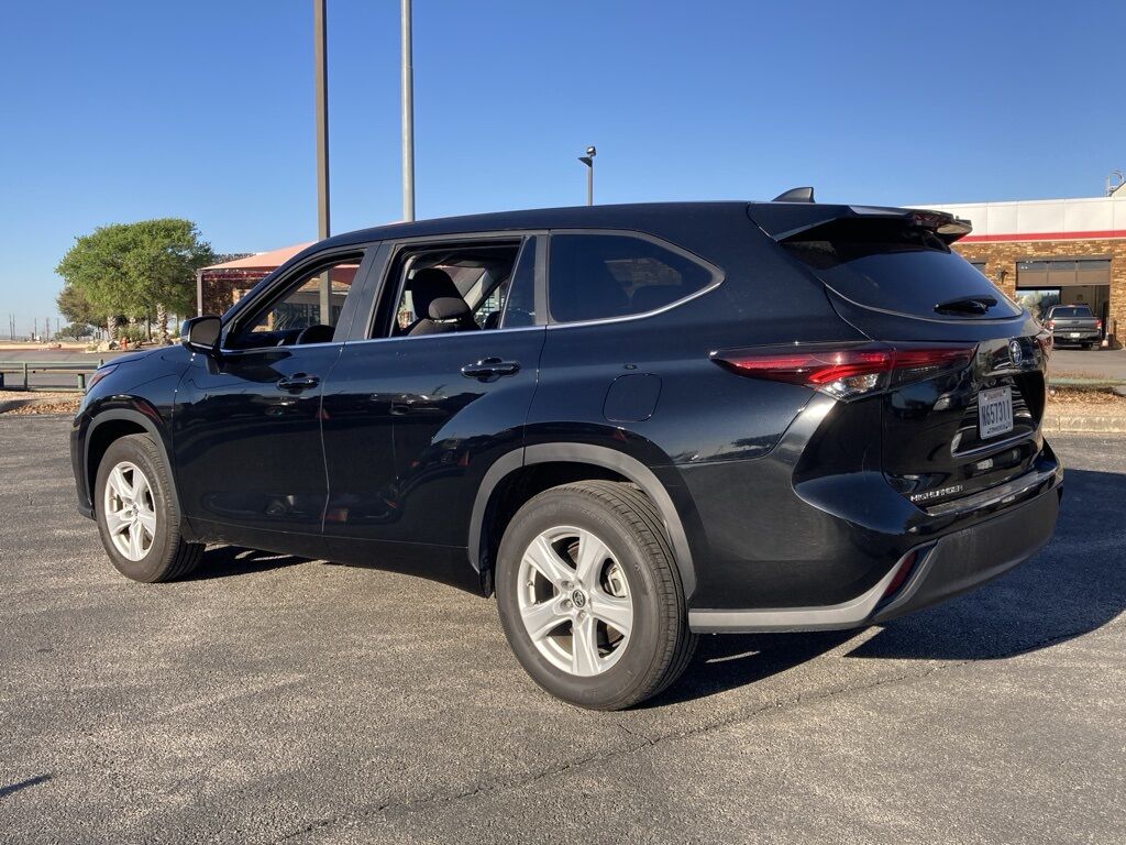 2025 Toyota Highlander San Antonio TX