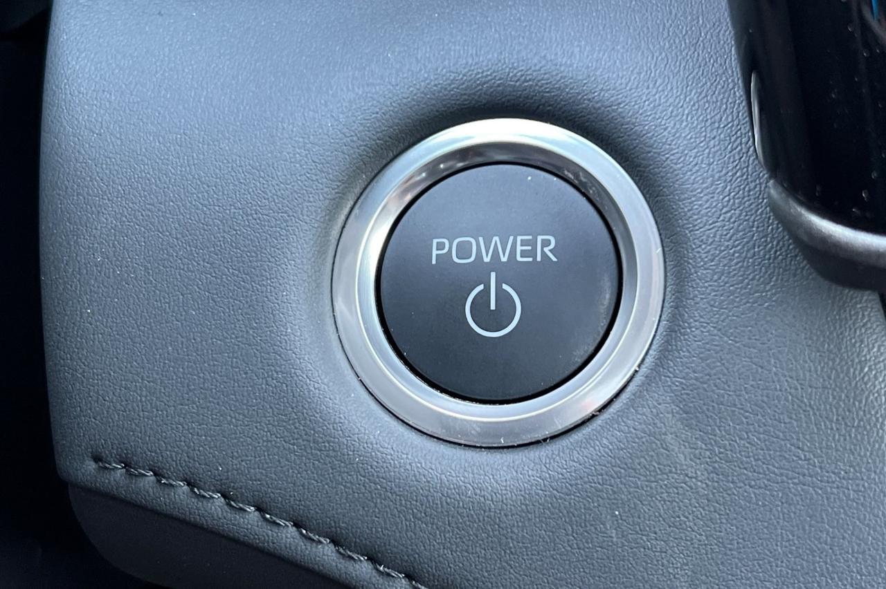 2025 Toyota Highlander Hybrid Ontario OR