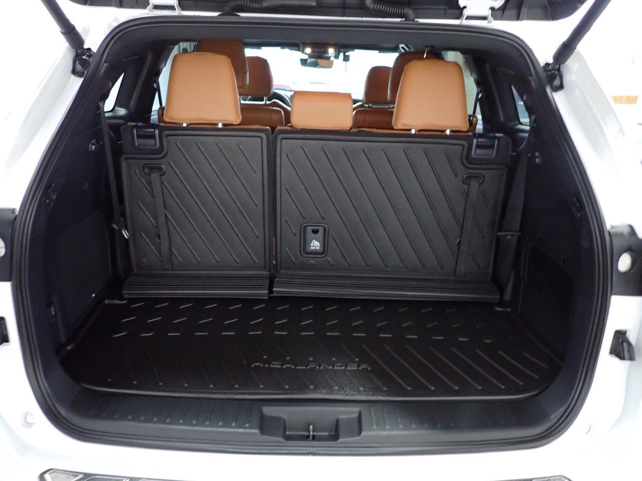 2025 Toyota Highlander Hybrid PLATNIUM AWD LEATHER NAVI SUNROOF 7 PASS Listowel ON