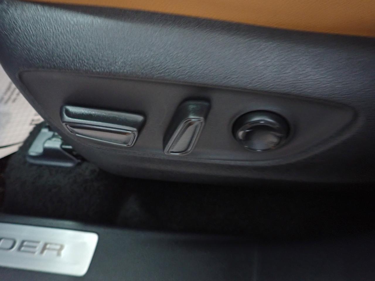 2025 Toyota Highlander Hybrid PLATNIUM AWD LEATHER NAVI SUNROOF 7 PASS Listowel ON