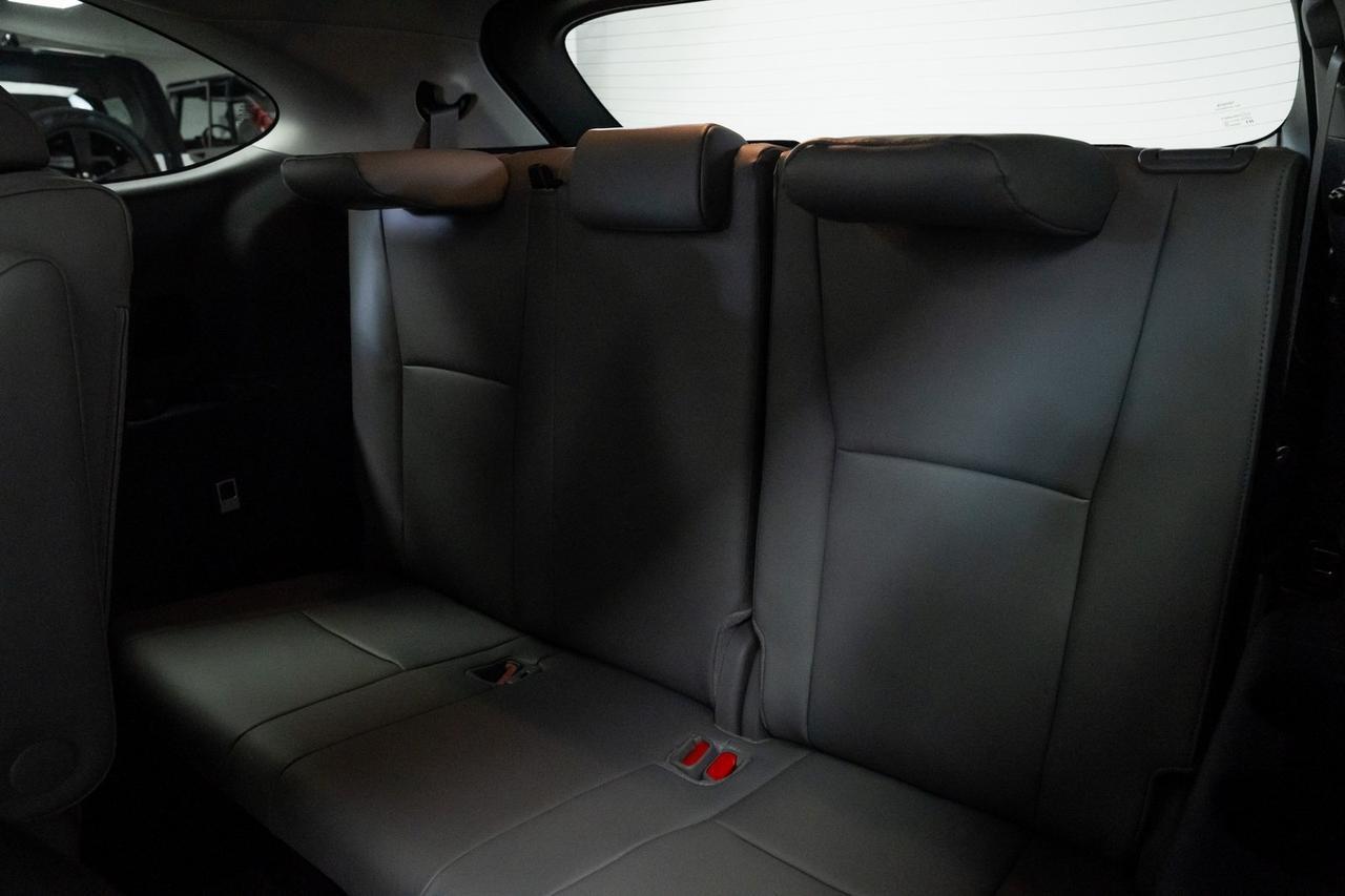 2025 Toyota Highlander Hybrid Platinum 1 Owner Vented Seats Portland OR