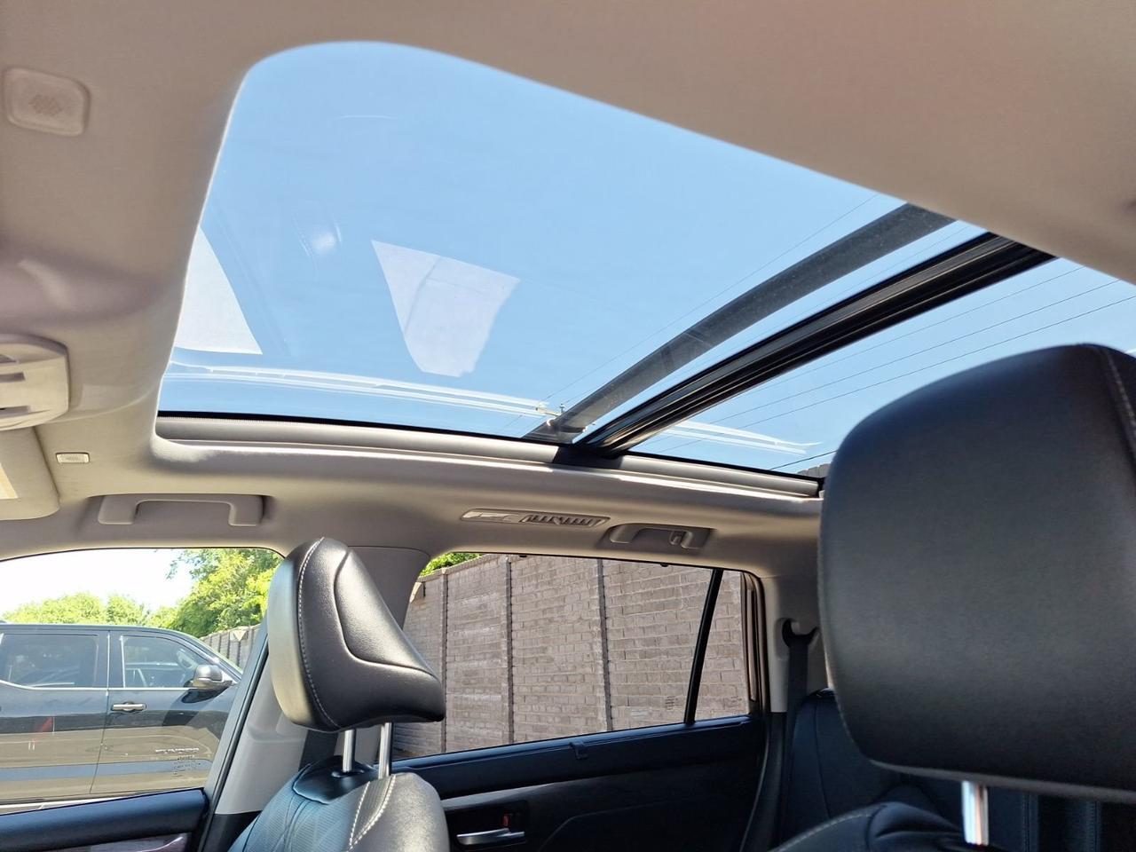 2025 Toyota Highlander Hybrid Platinum Hurst TX