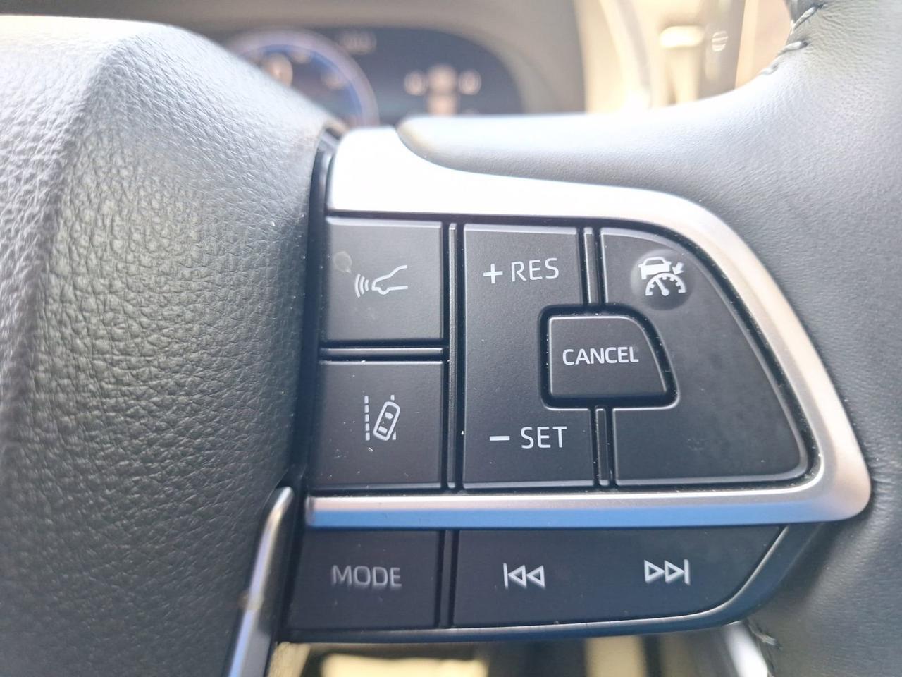 2025 Toyota Highlander Hybrid Platinum Hurst TX