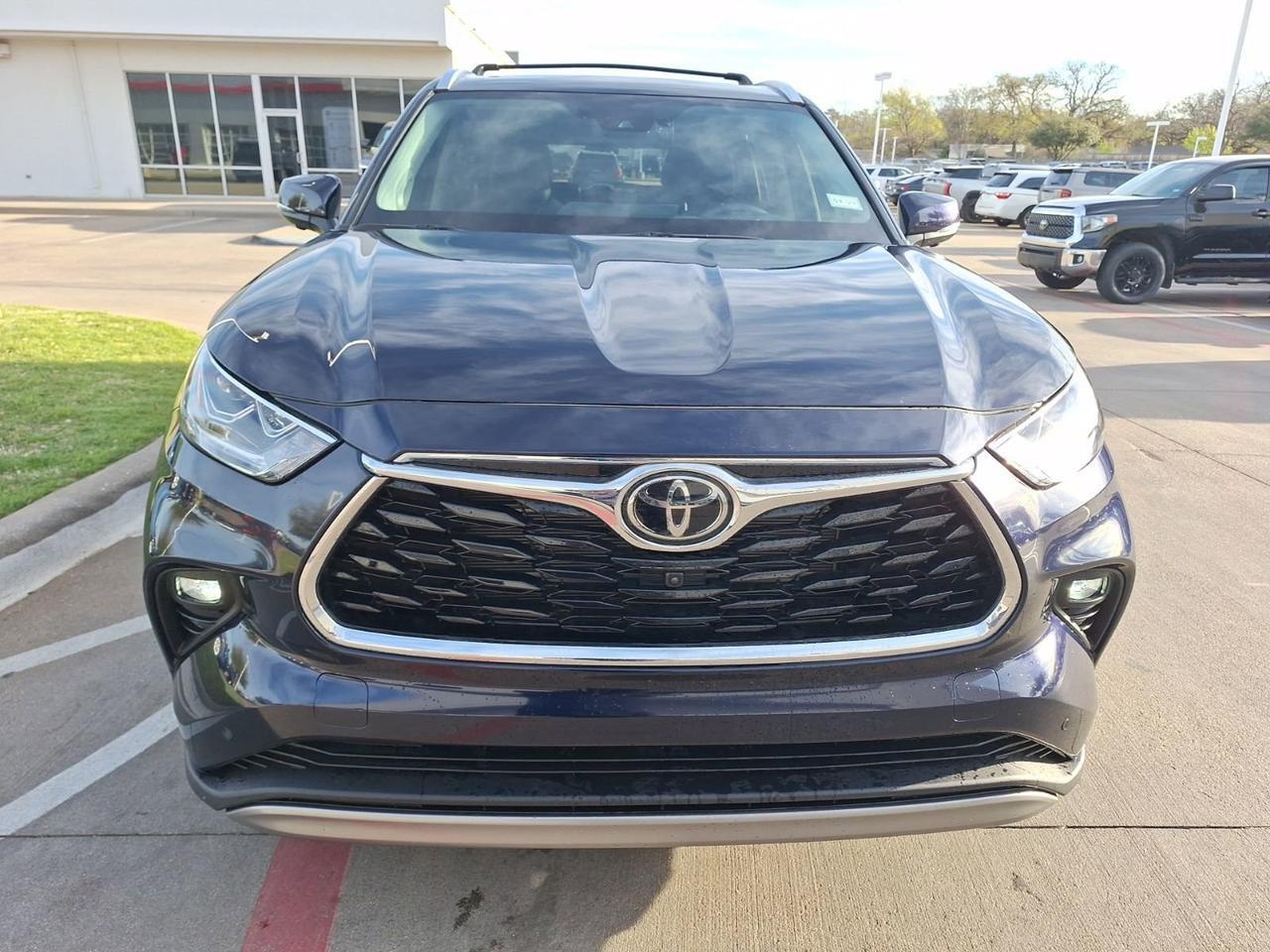 2025 Toyota Highlander Hybrid Platinum Hurst TX