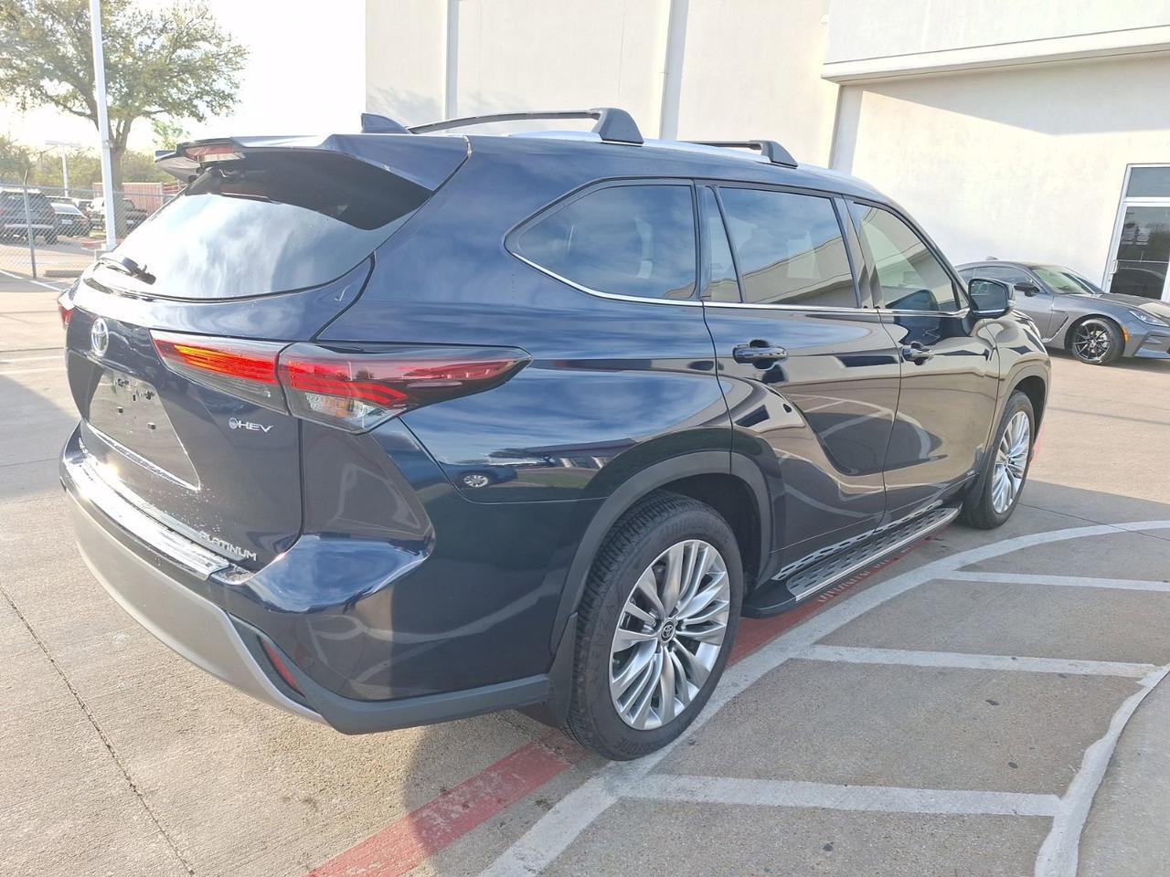 2025 Toyota Highlander Hybrid Platinum Hurst TX