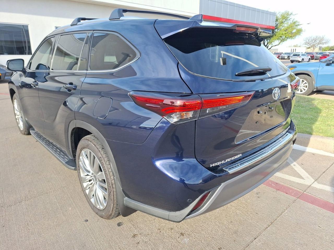 2025 Toyota Highlander Hybrid Platinum Hurst TX