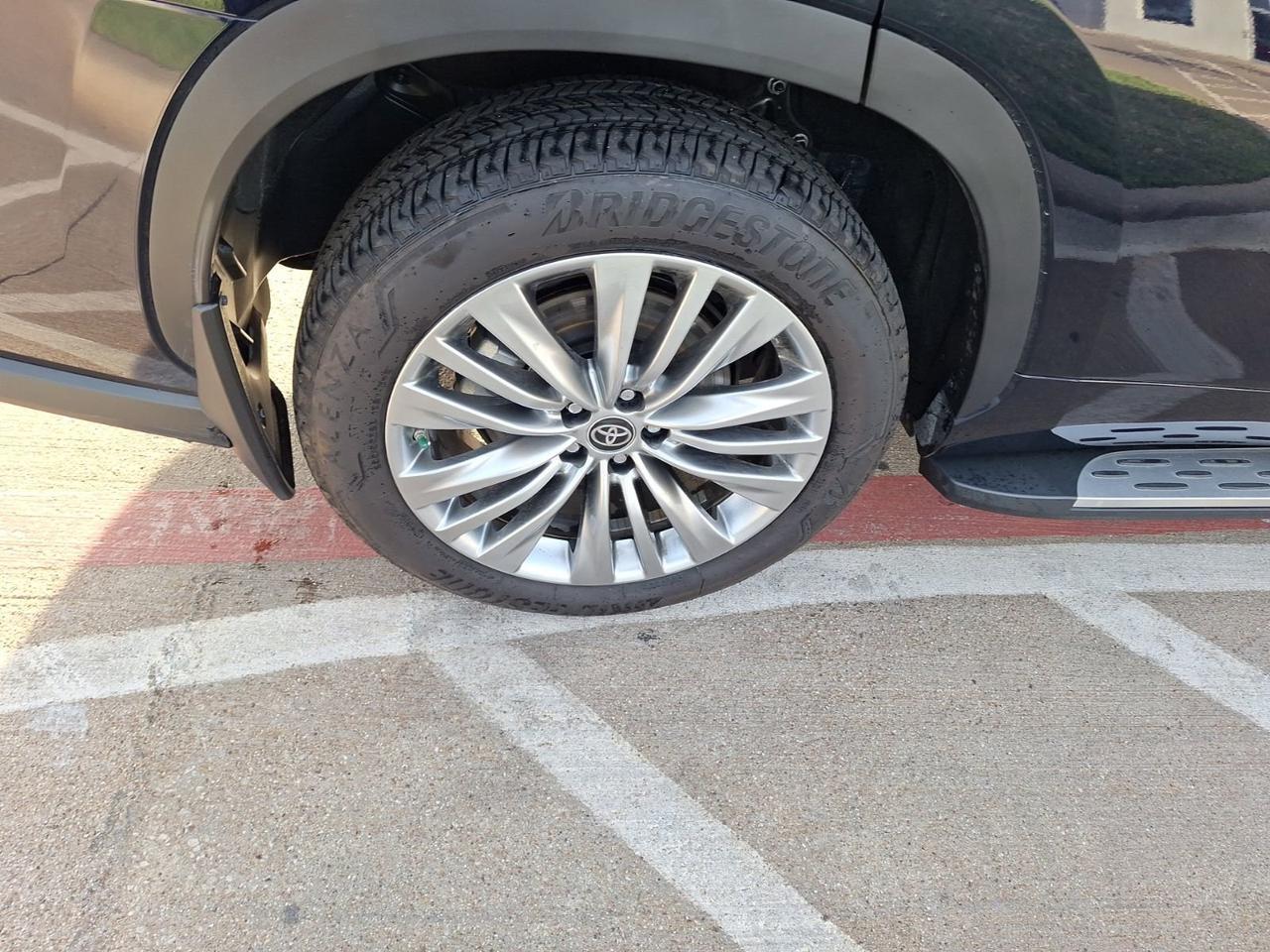 2025 Toyota Highlander Hybrid Platinum Hurst TX