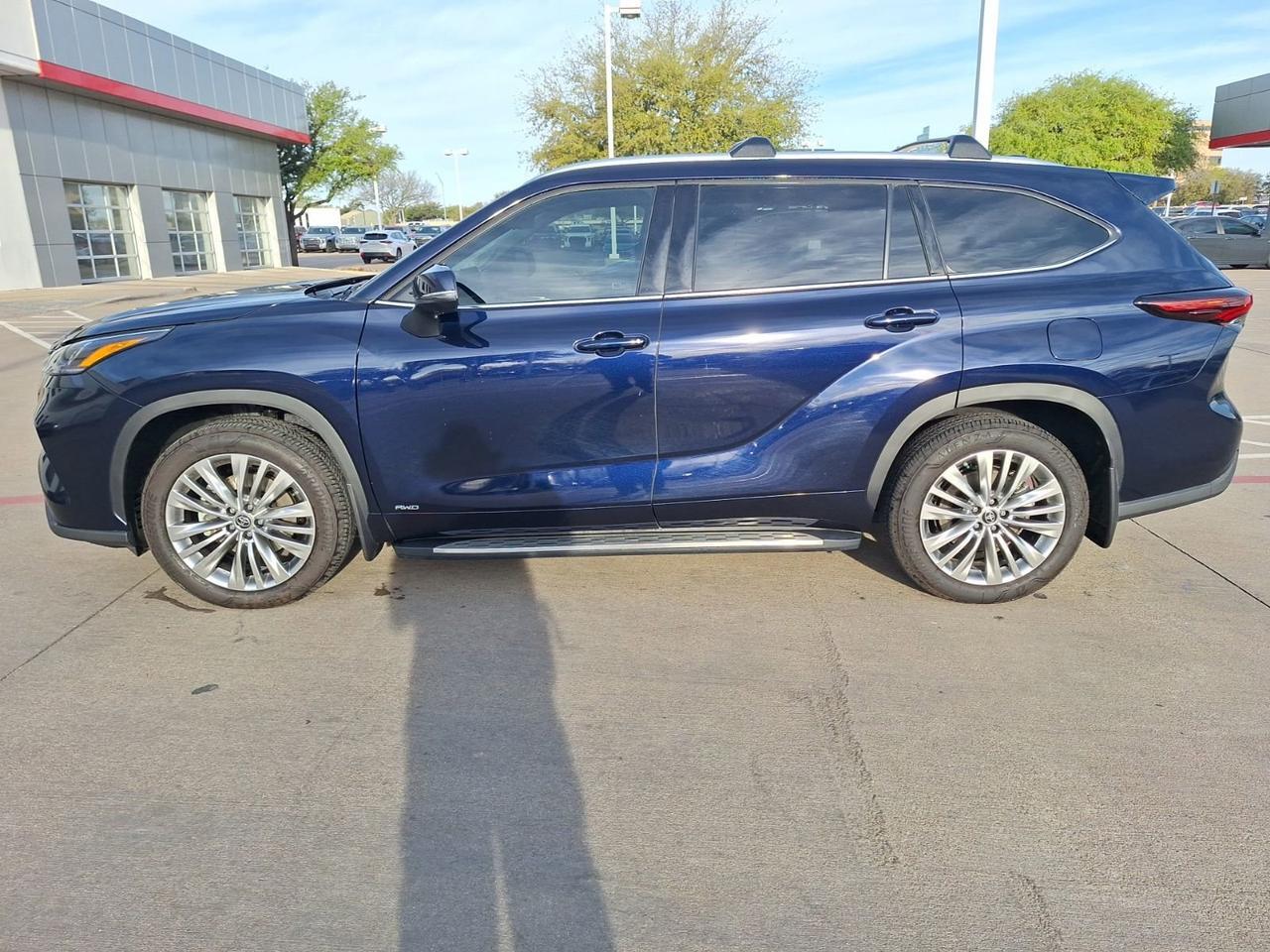 2025 Toyota Highlander Hybrid Platinum Hurst TX