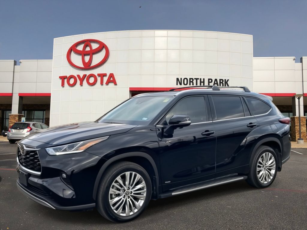 2025 Toyota Highlander Hybrid