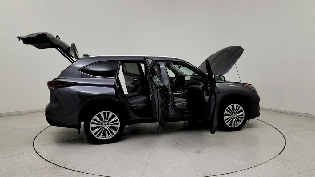 2025 Toyota Highlander Hybrid Platinum Laurel MD