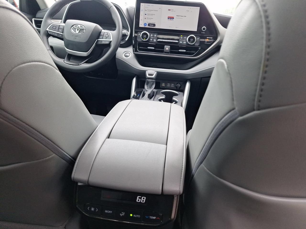 2025 Toyota Highlander Hybrid XLE Hurst TX