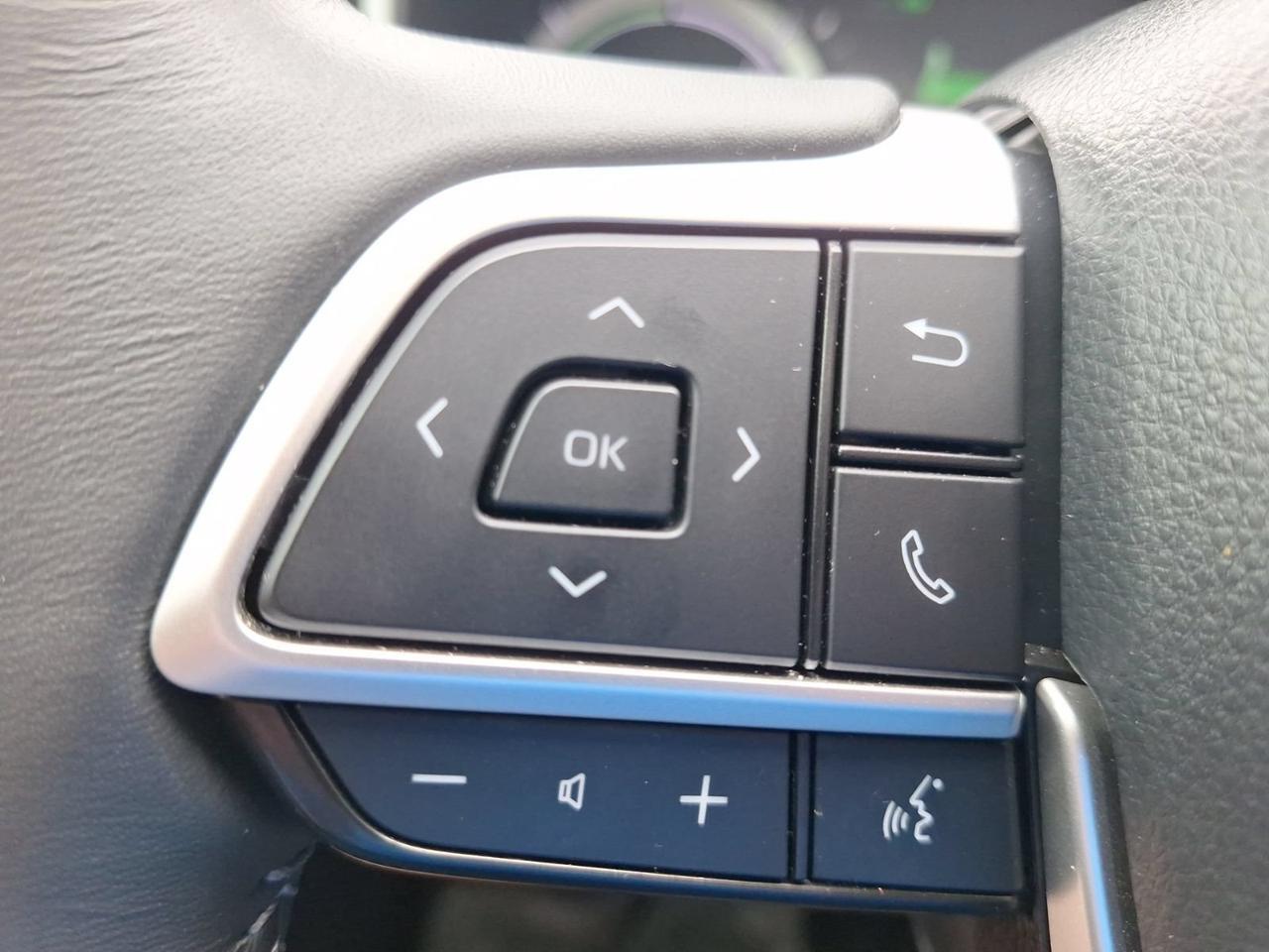 2025 Toyota Highlander Hybrid XLE Hurst TX