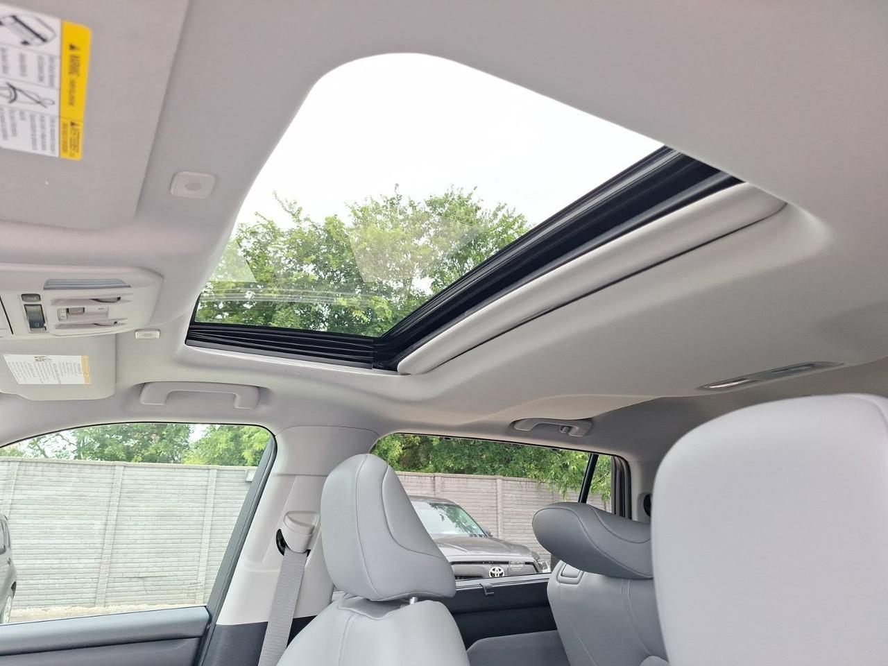 2025 Toyota Highlander Hybrid XLE Hurst TX