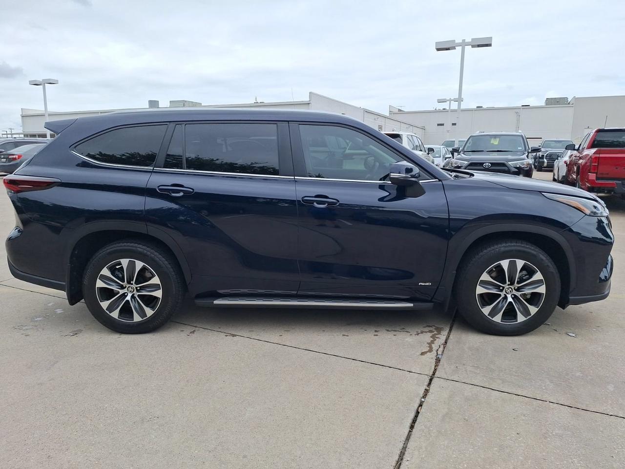 2025 Toyota Highlander Hybrid XLE Hurst TX
