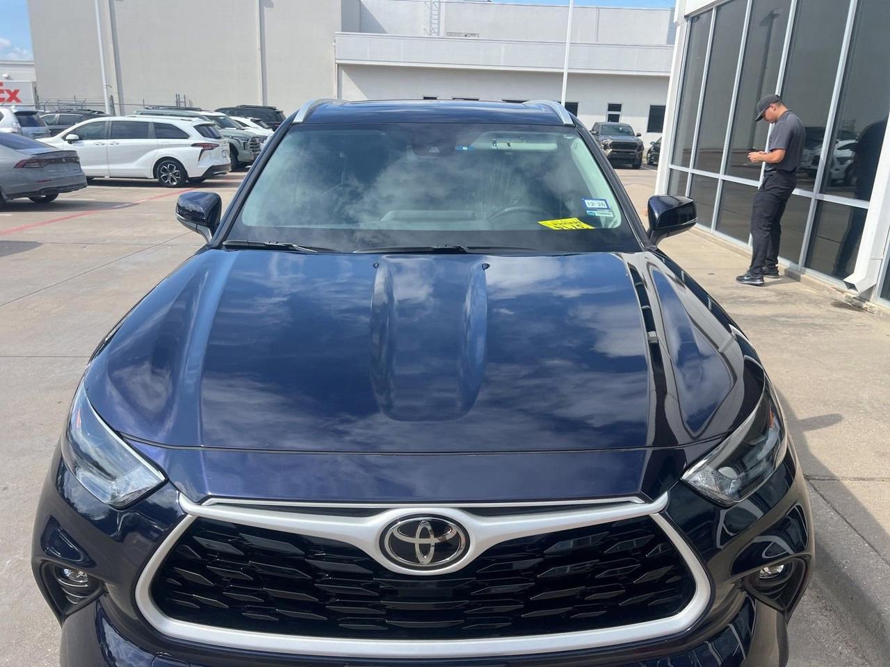 2025 Toyota Highlander Hybrid XLE Hurst TX