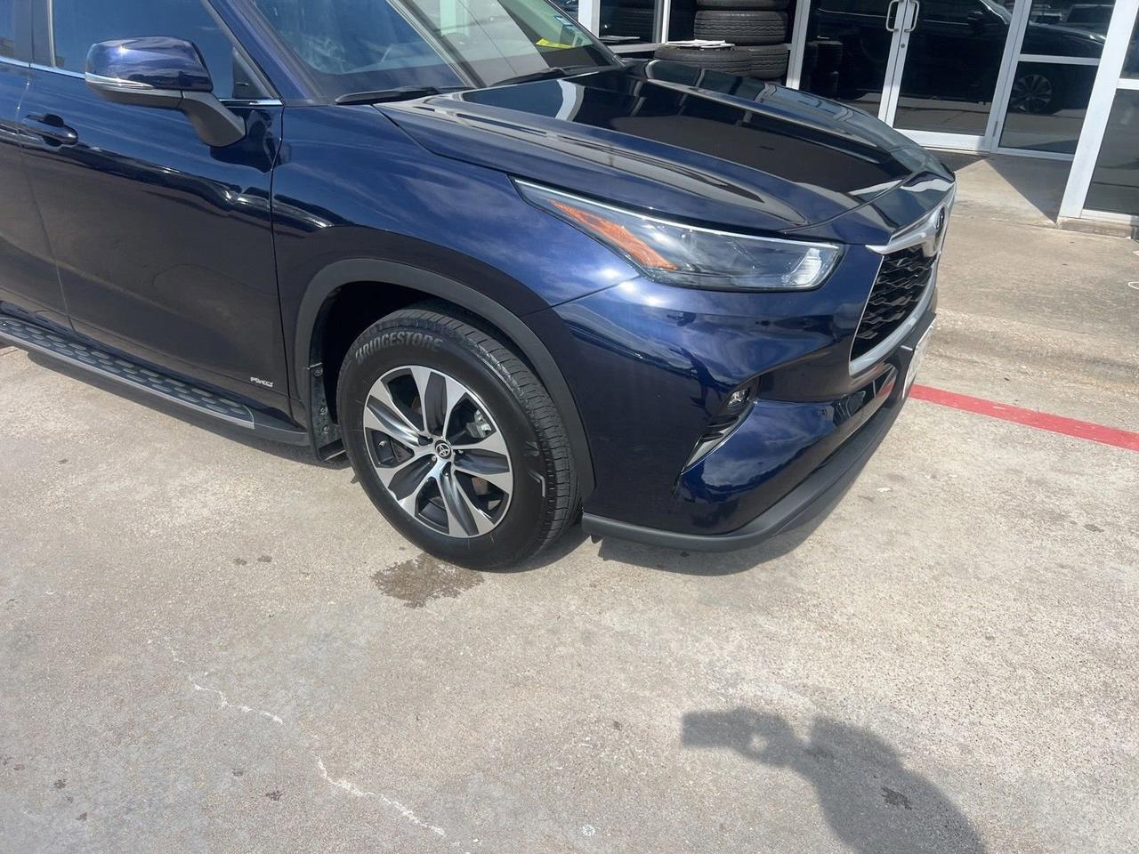 2025 Toyota Highlander Hybrid XLE Hurst TX