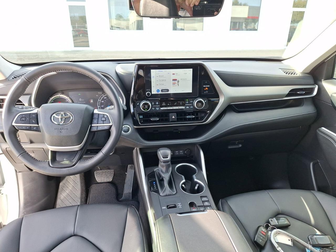 2025 Toyota Highlander Hybrid XLE Hurst TX