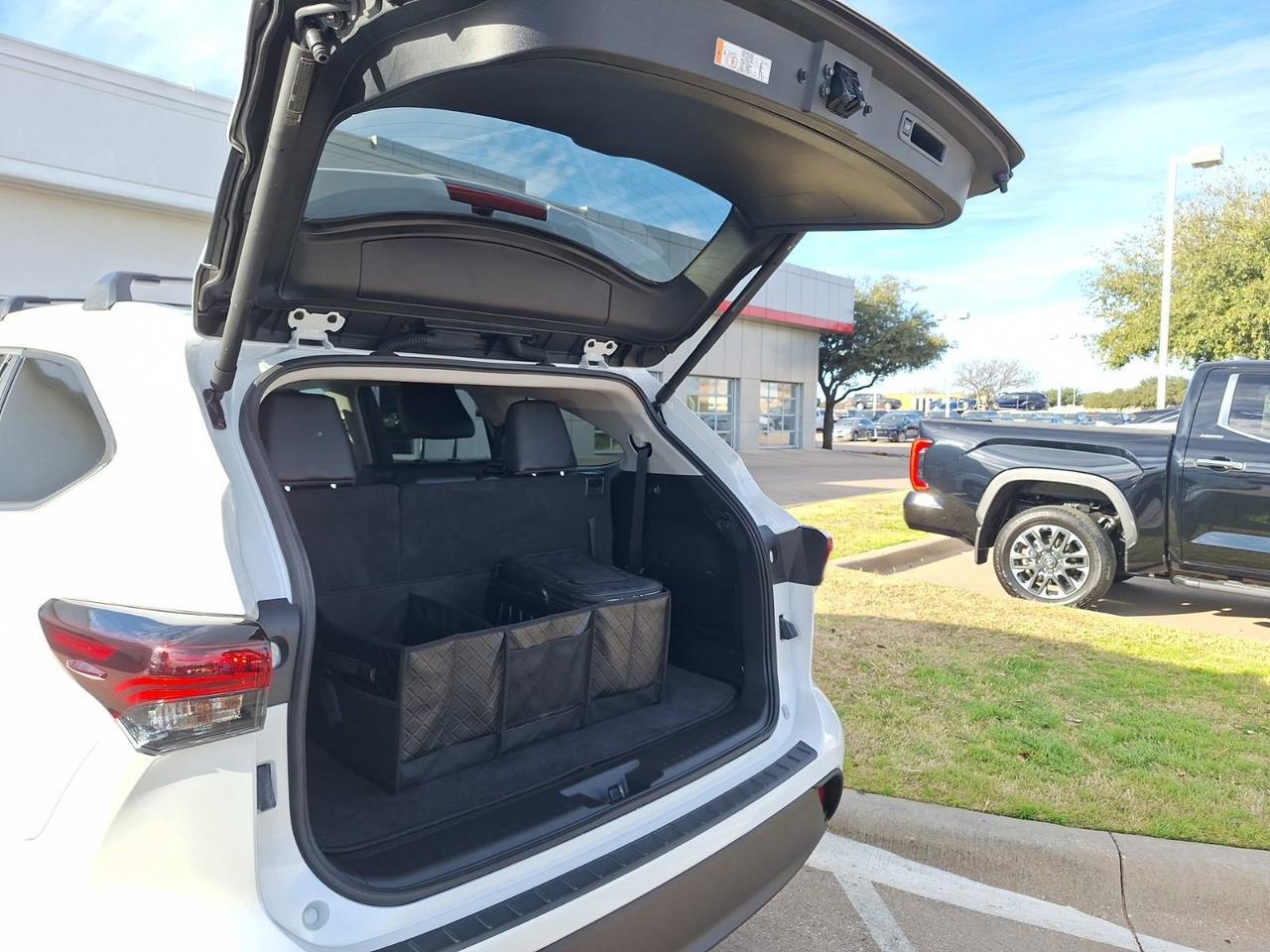 2025 Toyota Highlander Hybrid XLE Hurst TX