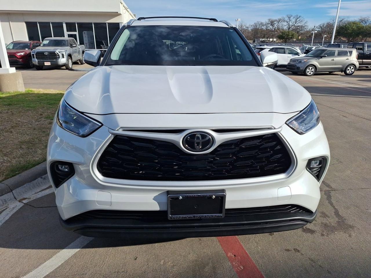 2025 Toyota Highlander Hybrid XLE Hurst TX