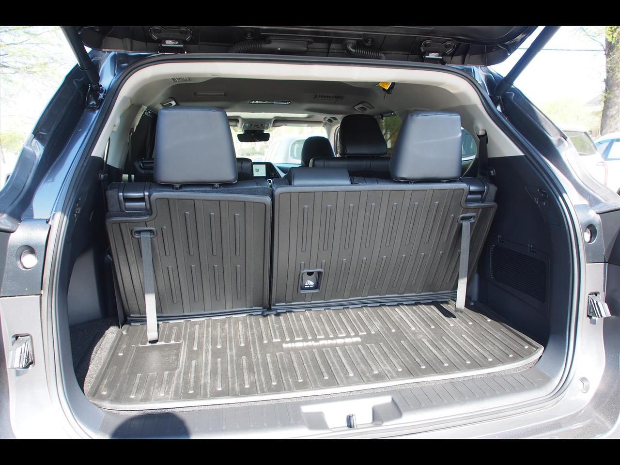 2025 Toyota Highlander Hybrid XLE